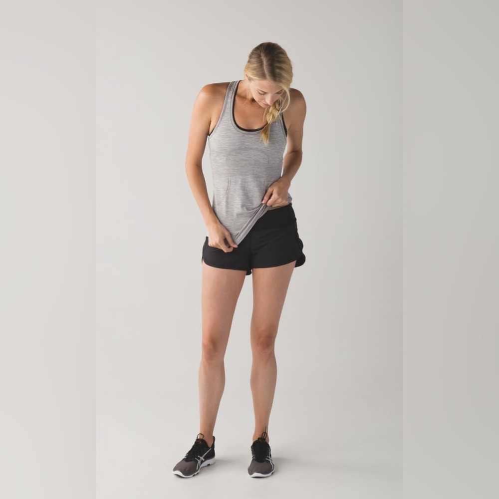 Lululemon Speed Shorts- Size 6
